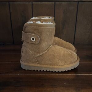 Cozy Tan Kids Boots